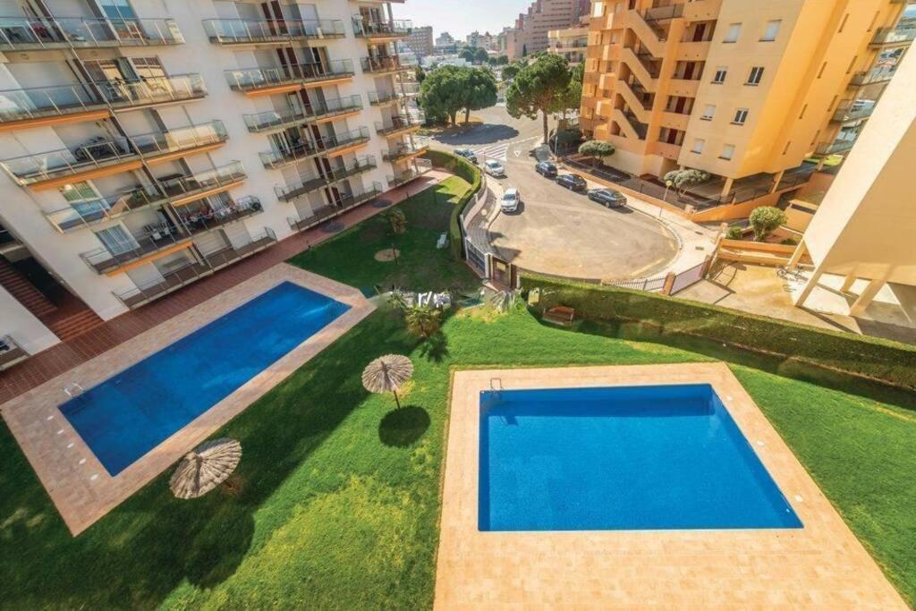 Apartamento En Roses Con Parking Y Piscina Apartment Exterior foto