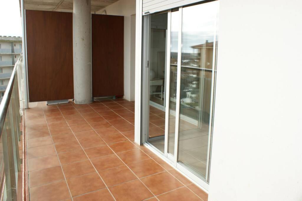 Apartamento En Roses Con Parking Y Piscina Apartment Exterior foto